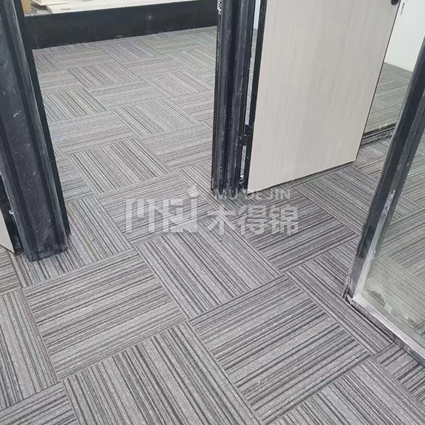 PVC塑膠地板.jpg PVC塑膠地板.jpg