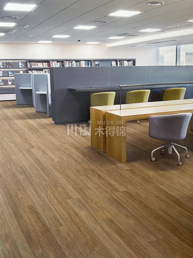 哪一種pvc塑膠地板的抗磨損性較好？